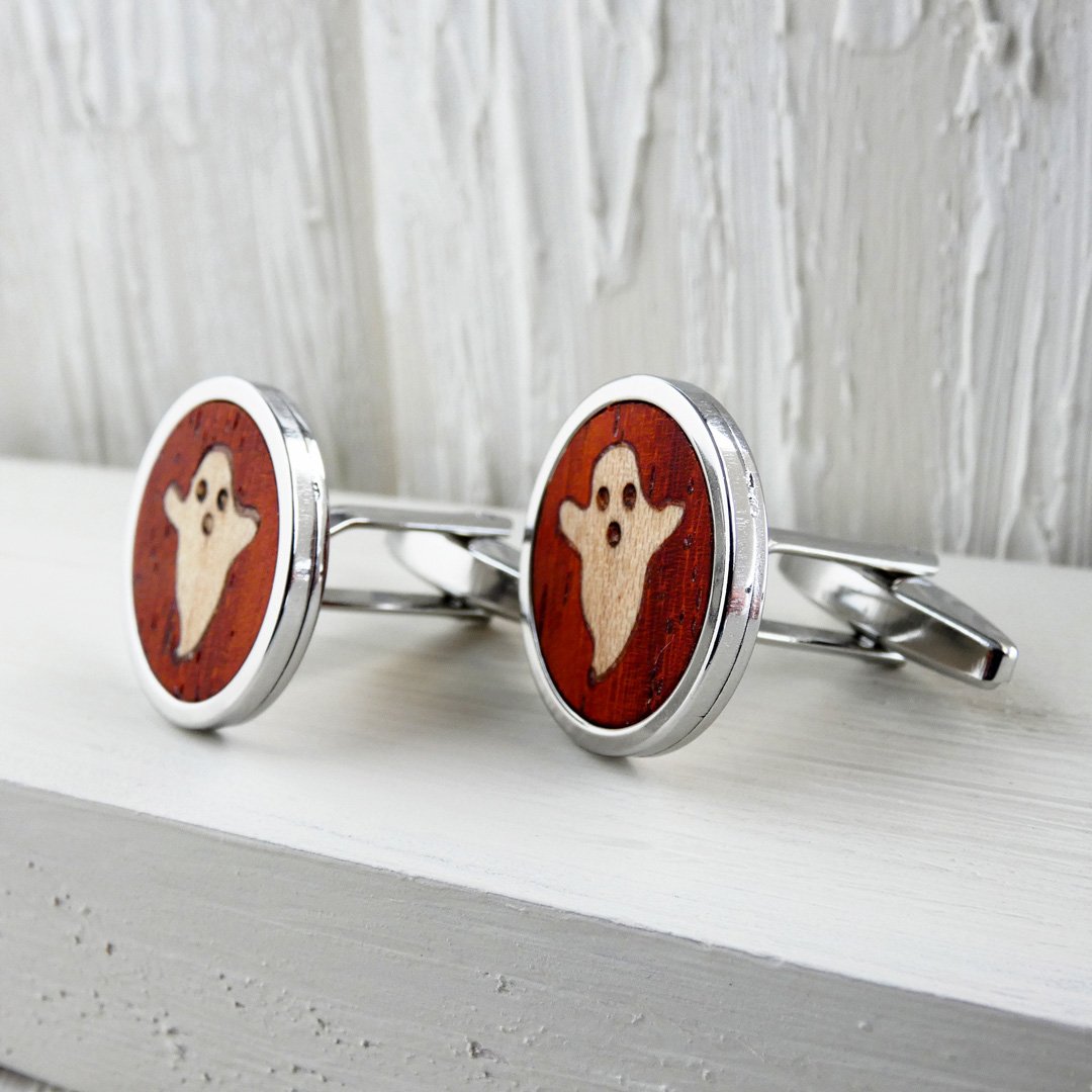 Gemelos de sicomoro con fantasma y ojos pirograbados a mano