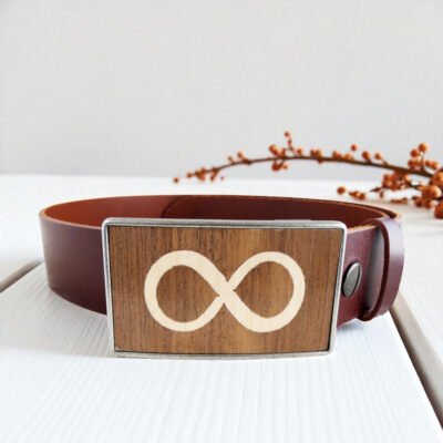 Hebilla de madera para cinturón con diseño de un infinito