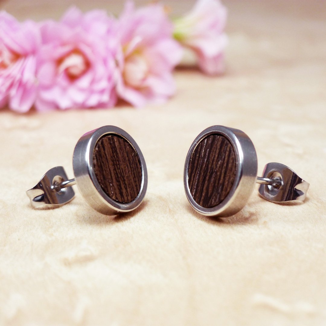 Pendientes de madera de wengué y acero inoxidable hechos a mano para mujer